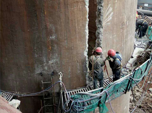 煙囪無爬梯維修作業技術方案