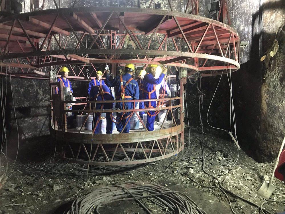 煙囪防腐裂紋的主要原因是什么？